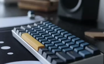 Come usare due tastiere su un computer