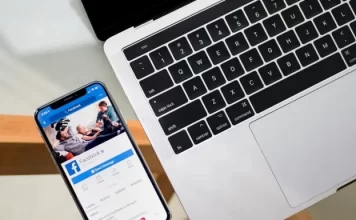 Come aggiornare il profilo di Facebook senza postare