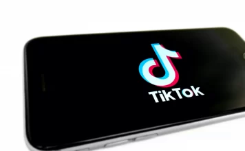 Come aggiungere adesivi personalizzati su TikTok
