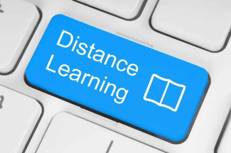 Il futuro dell’educazione: approccio individuale, dispositivi e online